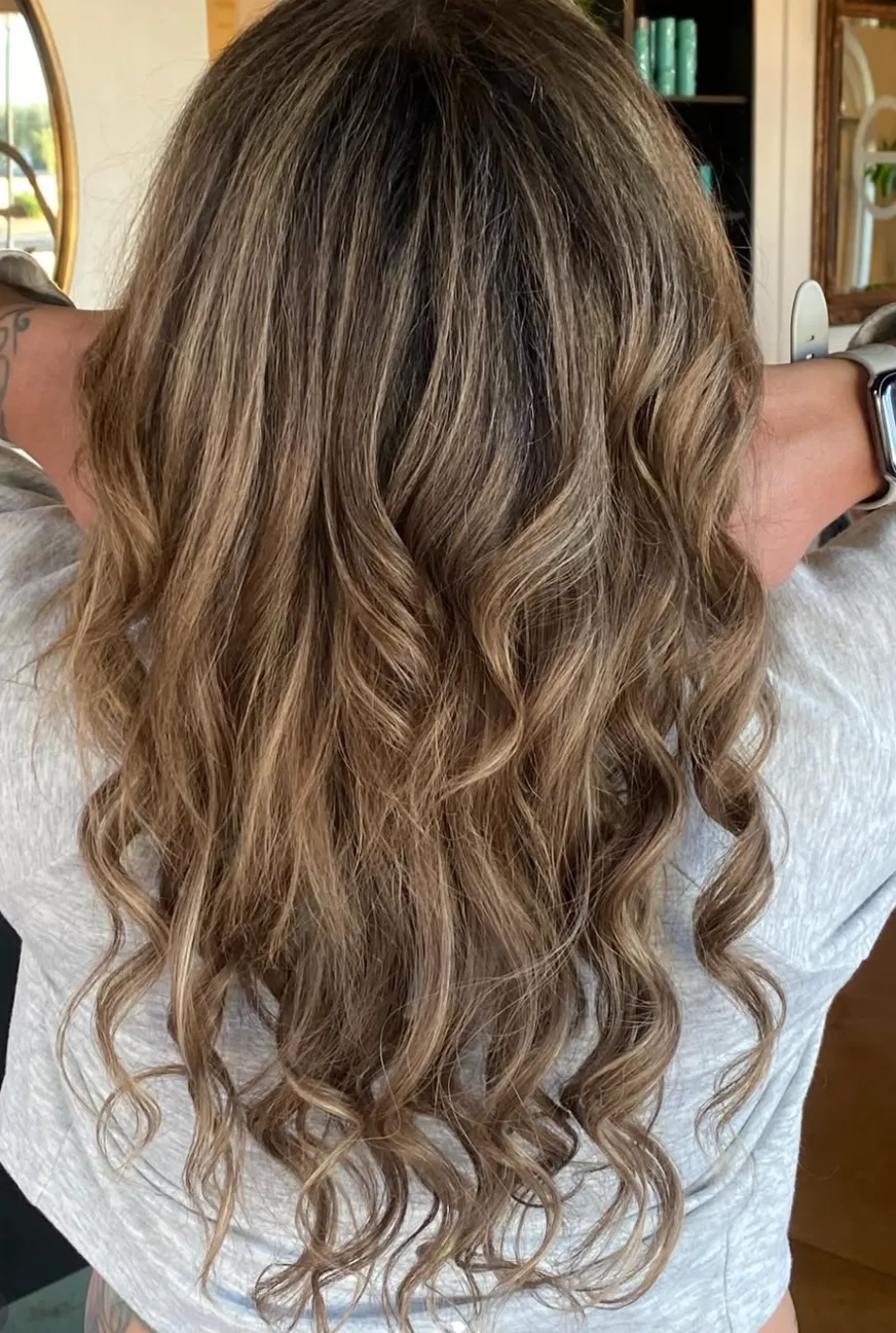 Detail of balayage waves after a hand-tied weft install